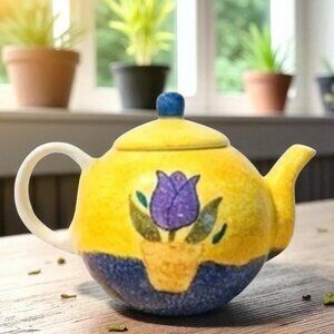 Certified International Tulip Teapot & Lid